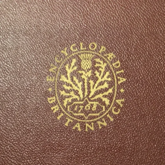 1941 Encyclopedia Britannia World Atlas Leather-Bound - Picture 3 of 16